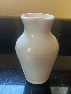 Evla pottery Handmade Cream bud vase -Home Accents